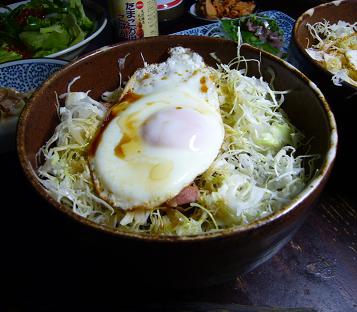 自己満足に終わらない目玉焼き丼。_b0058120_524574.jpg