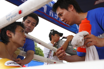 ポンサクレック　ＶＳ　升田貴久世界戦　2_b0119854_18362163.jpg