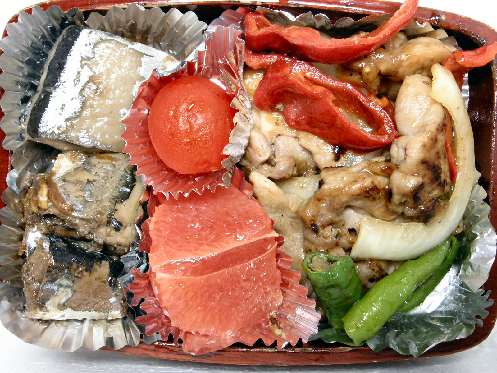 豚野菜炒めダイエット弁当_a0066081_671834.jpg