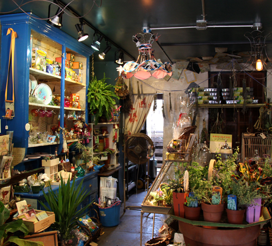 アーティスティックなお花屋さん、Rose Red & Lavender_b0007805_11274014.jpg