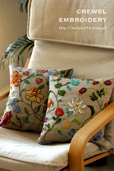 - お花のクッション - 【 crewel embroidery pillow 】_d0124248_17144726.jpg