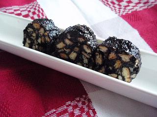 Salame al Cioccolato　チョコレートのサラミ_b0137858_12504153.jpg