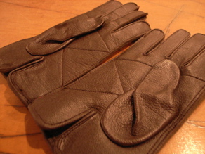 \"F-2 GLOVE OD KNIT/LEATHER ONE\"ってこんなこと。_c0140560_1455914.jpg