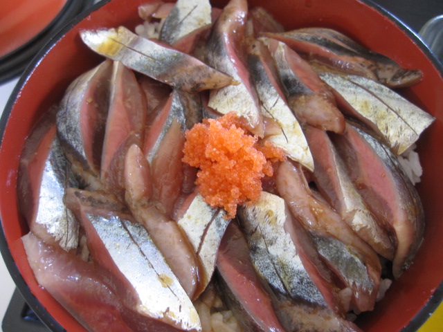 休日その2 鈴木食堂の生さんま丼セット¥1,400@納沙布岬_b0042308_226682.jpg