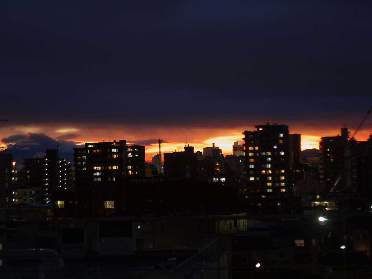 夕焼け燃ゆ_b0137723_19343131.jpg