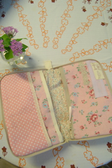 パッチワーク・bag&通帳入れケース_d0127925_2148244.jpg