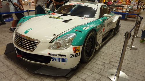 京商サーキットでミニッツレーサー走らせてきました＆トムスSC430トレッサ横浜に登場_e0157386_22424096.jpg