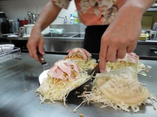 お好み焼きの作り方BY トコナツ屋バージョン_e0166301_14352512.jpg