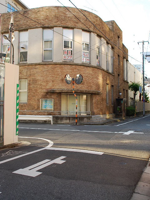 東京千住郵便局電話事務室(昭和モダン建築探訪)_f0142606_2232544.jpg