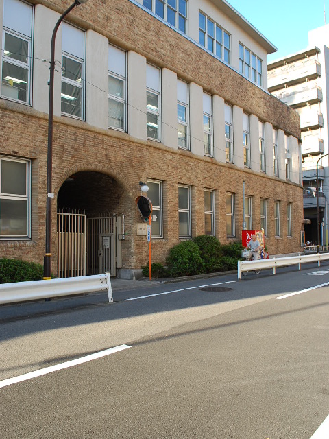 東京千住郵便局電話事務室(昭和モダン建築探訪)_f0142606_2233349.jpg