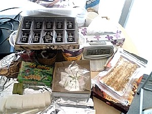 神戸・長田のFMわぃわぃいろんな国のおみあげが集合#390_e0068533_12394243.jpg