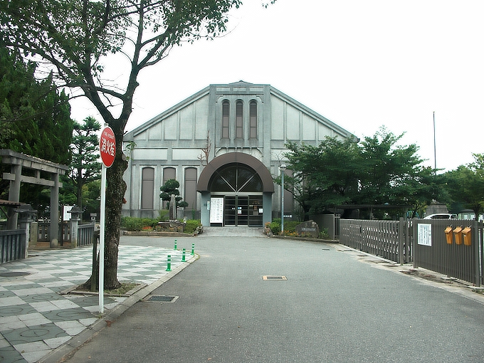 旧小野小学校講堂（小野市立好古館） : 近代建築Watch