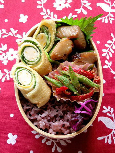 付け焼き魚のお弁当_b0171098_8294344.jpg
