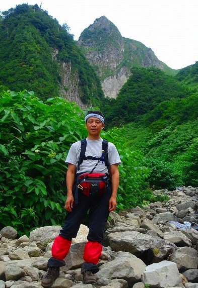 ＜2009年８月２７～２８日＞フォッサマグナの名峰「雨飾山」(信越国境・頚城)_c0119160_60117.jpg