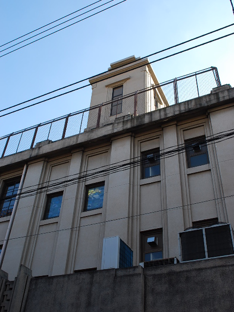 東京都渋谷区立広尾小学校(昭和モダン建築探訪)_f0142606_2342437.jpg
