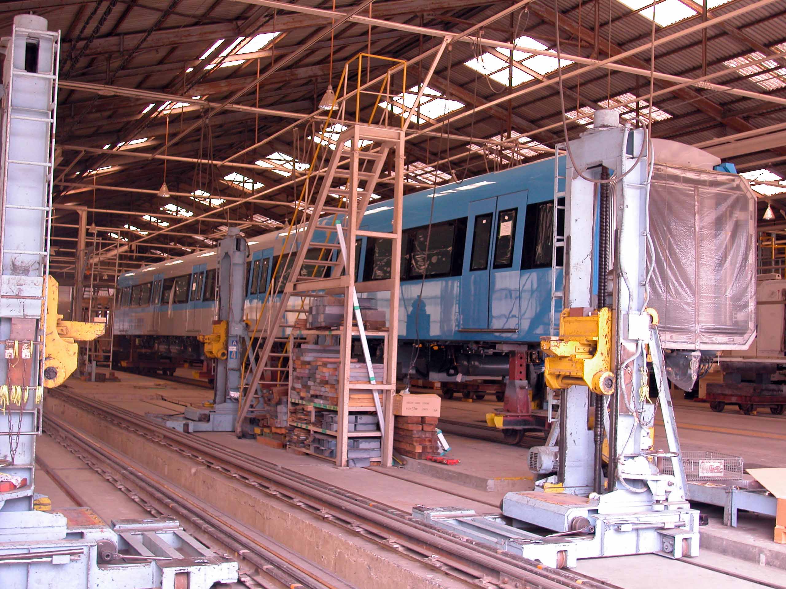 ドバイメトロ。 味 庵 asian