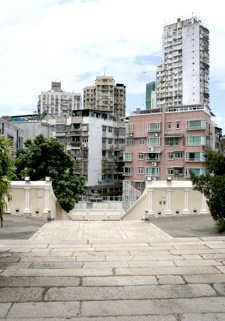 マカオの街歩きの風景と住宅。_b0025850_19363241.jpg