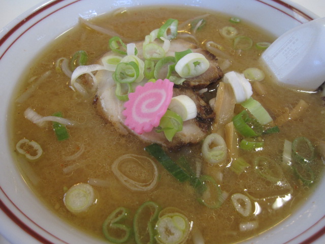 出張12日目 お食事のお店「なかむら」の みそラーメン&スタミナライスセット¥1,000ほか@根室市_b0042308_23355532.jpg