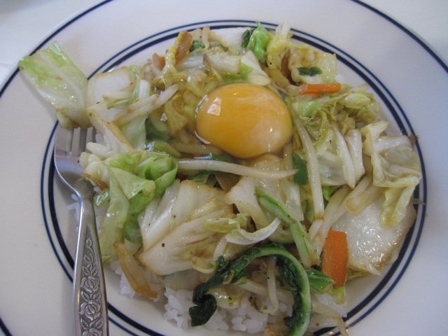 出張12日目 お食事のお店「なかむら」の みそラーメン&スタミナライスセット¥1,000ほか@根室市_b0042308_23374579.jpg