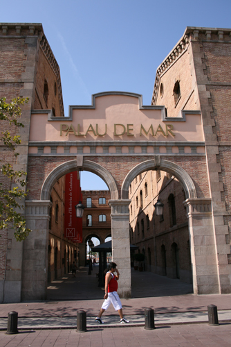 Barcelona(1)　～2009夏・イタリア中部への旅2～_b0096620_232177.jpg