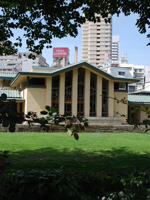 東京・自由学園明日館(大正モダン建築探訪)_f0142606_23484445.jpg