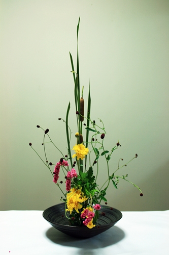 備前花生け 備前花生け 9月の生け花 | なずなず日記