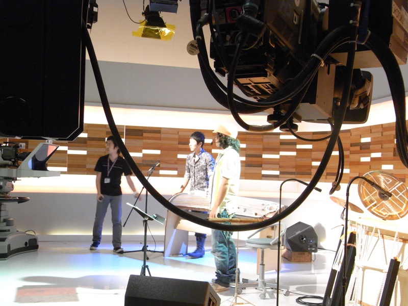 NHK総合テレビ「こんにちは いっと 6けん 」出演!_c0173978_111196.jpg