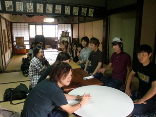 京都産業大学・大室ゼミの学生達が今立にやってきました（初日）_e0061225_16565592.jpg