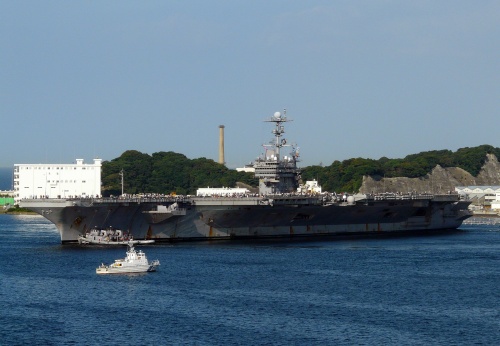 米原子力空母　ジョージ・ワシントン (USS George Washington, CVN-73)_e0158925_21353027.jpg