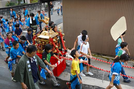 秋祭りと子供神輿！！_d0095698_21462074.jpg