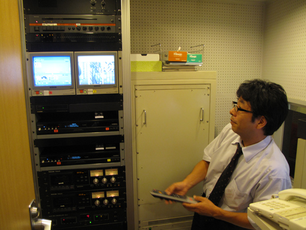 議会の裏方_d0130714_20405991.jpg