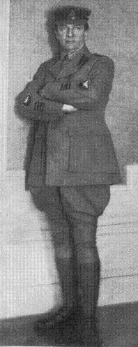 スカル&ボーンズはロシア共産主義を育てた by Richard Arnold 3_c0139575_19592293.jpg