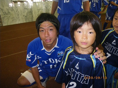 9月13日JFLエスコートキッズin八橋陸上競技場_e0127003_2112053.jpg