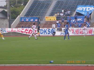 9月13日JFLエスコートキッズin八橋陸上競技場_e0127003_23479.jpg