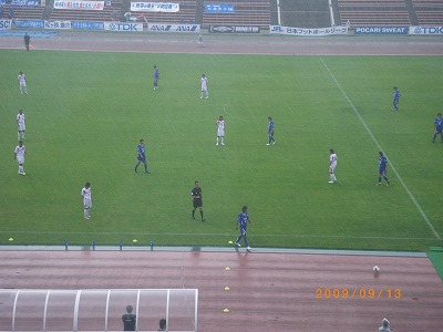 9月13日JFLエスコートキッズin八橋陸上競技場_e0127003_7263572.jpg