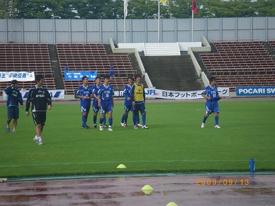 9月13日JFLエスコートキッズin八橋陸上競技場_e0127003_728446.jpg