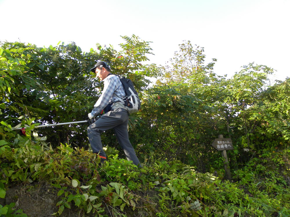 草刈隊　水曜組in大佛寺山　3日目　９月16日（水）_c0078410_2375247.jpg