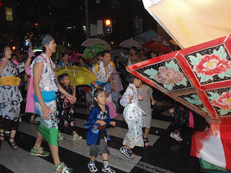 桜新町・ねぶた祭り　　　112)_c0068050_1172016.jpg