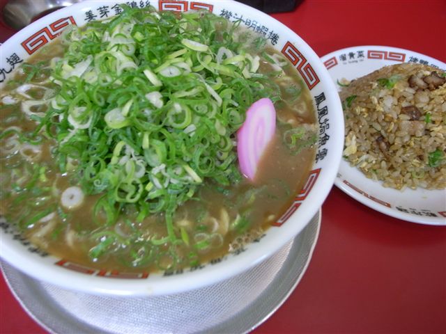 丸高中華そば　神戸二宮店_c0099086_21473991.jpg