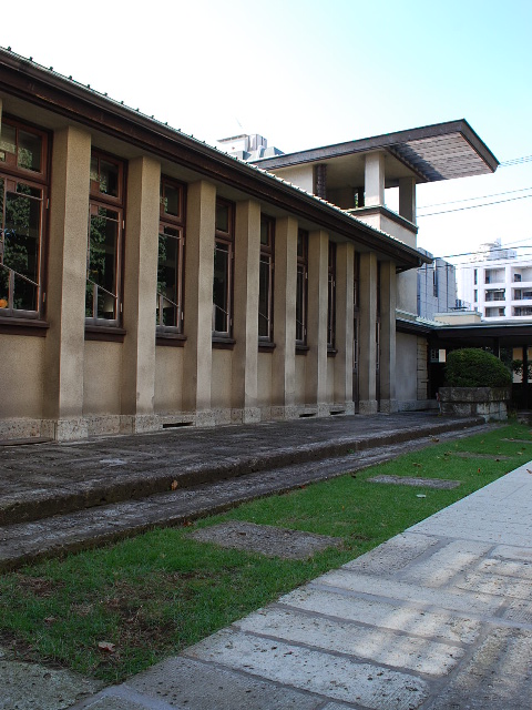 東京自由学園講堂、婦人之友社(昭和モダン建築探訪)_f0142606_661668.jpg