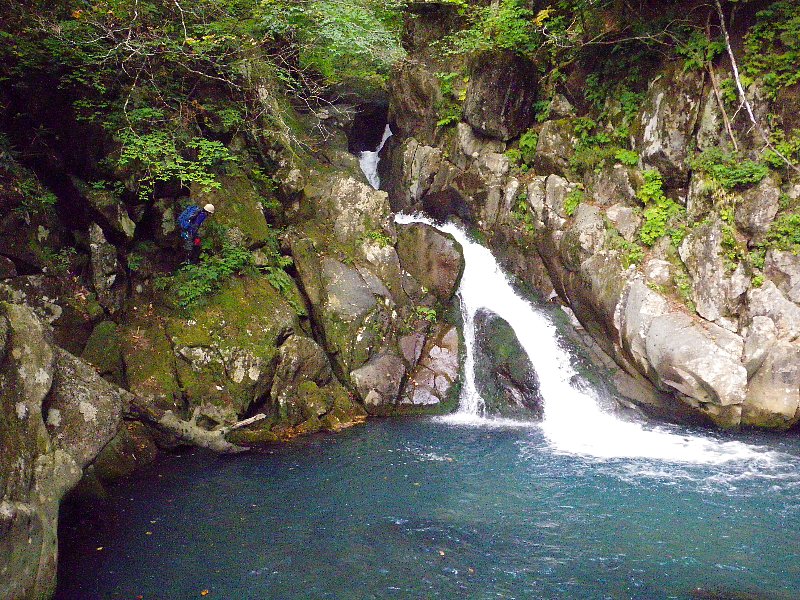 吾妻塩ノ川で沢登り ～ ２００９年９月２０日_f0170180_17482385.jpg