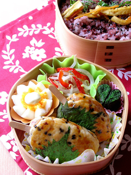 鶏のつくね棒で^0^100円以下のお弁当♪_b0171098_904576.jpg