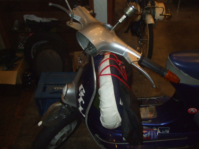 鉄人トミー 変態ツインズ_c0060469_16192035.jpg