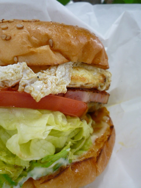 ハンバーガーが食べたくて/ナナ_c0195791_1150043.jpg