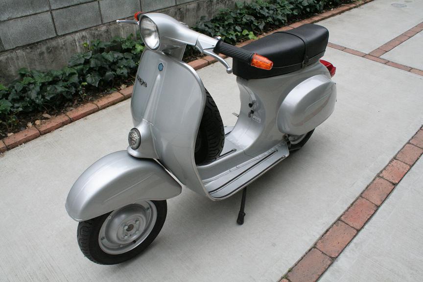 特選中古車　　☆Vespa　１００vintage☆_b0117797_19211134.jpg