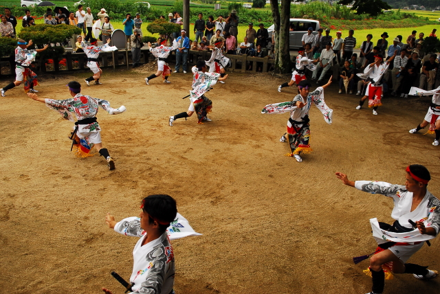 荒踊り、面浮立_d0047811_1642076.jpg