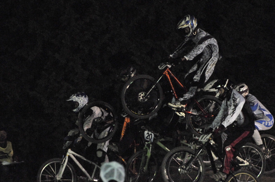 09\"JOSF Japan Open 2Days Race：VOL2ナイトレースMTBエキパ、エリート決勝_b0065730_849584.jpg