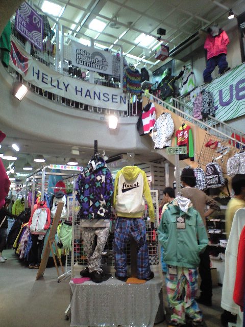 YONEXツアー★アキバスポーツさん_c0151965_15362078.jpg