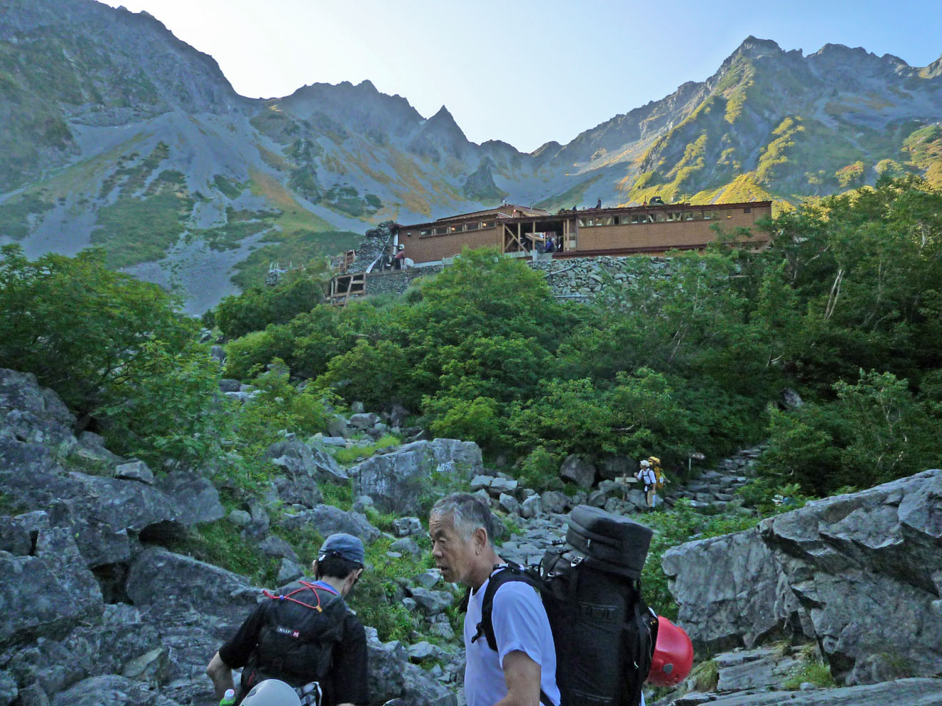 上高地～パノラマコース（屏風の頭）を通り　涸沢小屋へ　　１日目_b0124306_23592029.jpg