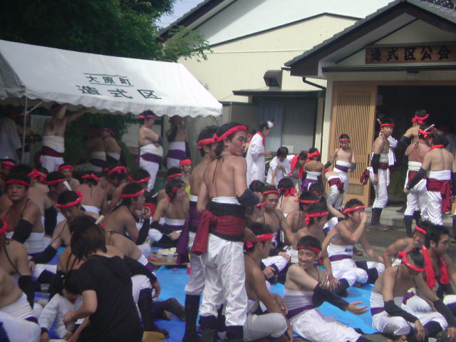 これ以上観光向けにして欲しくないなあ 大原 裸祭り 梟通信 ホンの戯言 これ以上観光向けにして欲しくないなあ 大原 裸祭り 梟通信 ホンの戯言